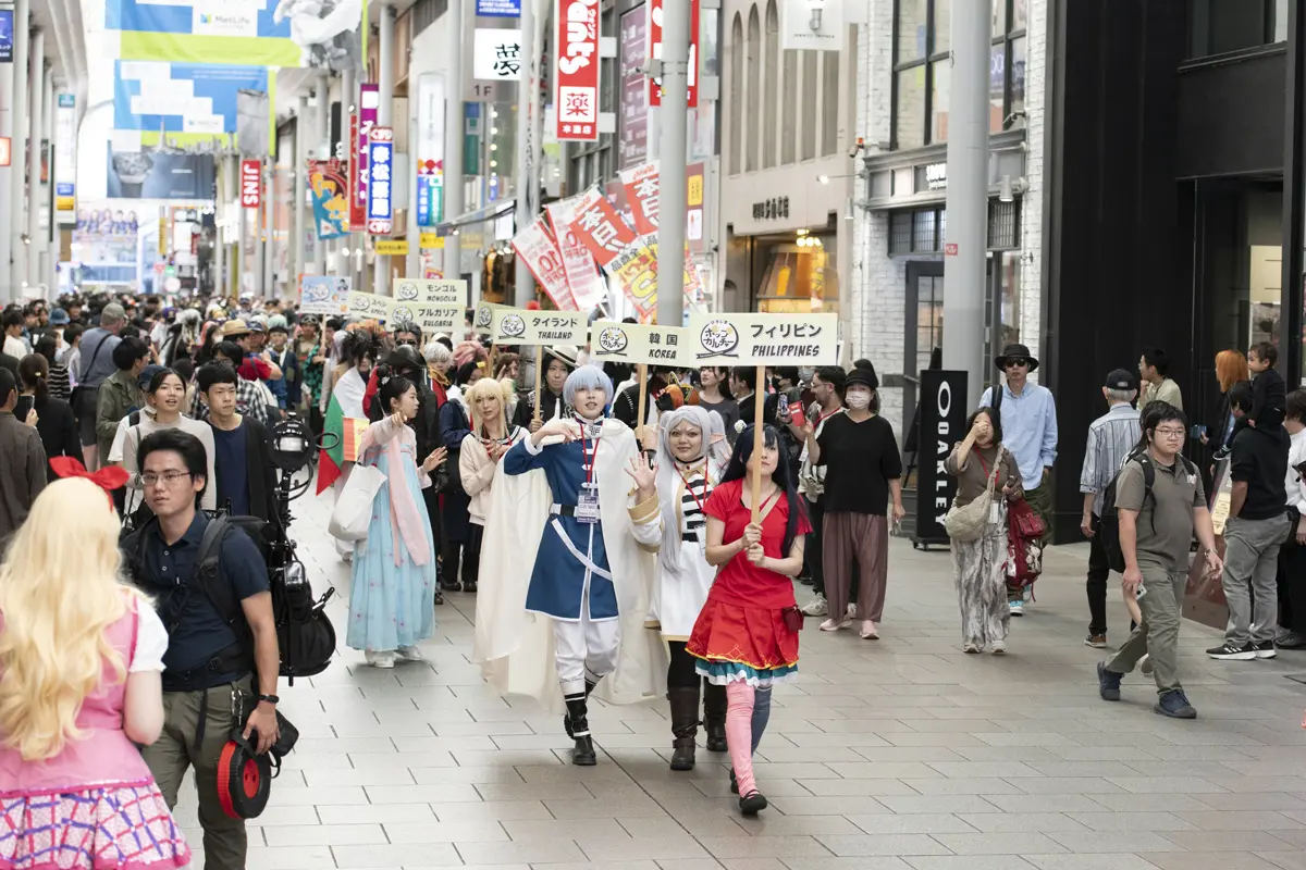 09_688d547803efd2bada984771_09