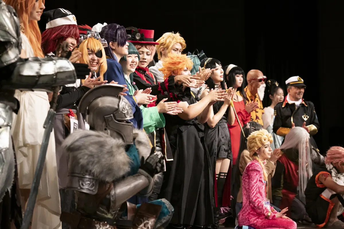 12_688d54784a8c9bad8d8ce516_12